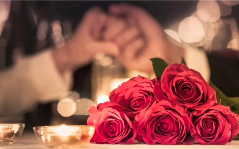 رحلة خاصة.. 5 أماكن لقضاء عيد الحب من النيل إلى الأهرامات